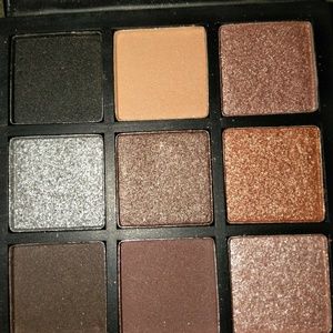Smokey Obsessions By Huda Beauty